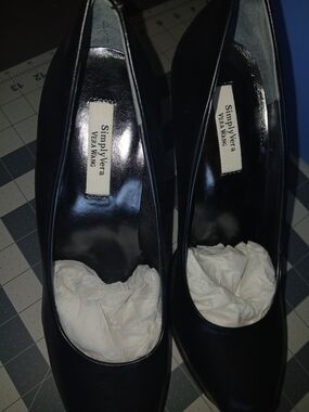 Simply Vera Vera Wang Black Women's Classic Pump